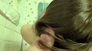 Fetish Cumshot in Hair and Brushing Through