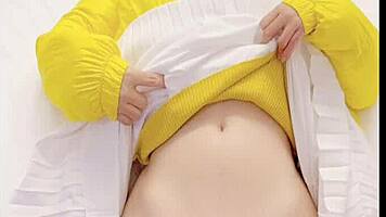 哟,这个越南少女18+用她湿润的小穴手淫抓住我