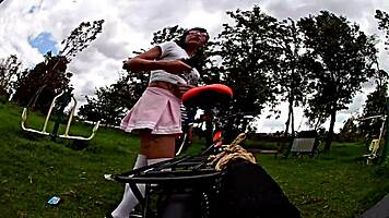 paseo en bicicleta mostrando bragas viejito queria coger cumshot