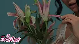 hey aria taylor, wanna finger fuck that shaved pussy till you cum hard? twistys bombshell!