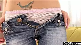 射在这个操蛋鸡巴上，你婊子！