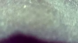 迷人的阿根廷18+少女裙底走光，露出小裙子下没穿内裤