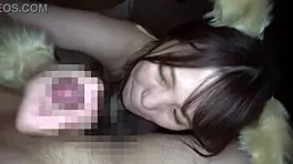 Homemade Japanese teen in uniform gives intense handjob at love hotel