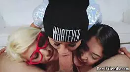 Grace and teen 18+ cam girls make me feel wild