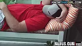 Mia Scarlett，辣妹在阳台上猛干，哇！😍