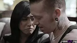 Brunette Spreads Legs For Intense Oral Pleasure