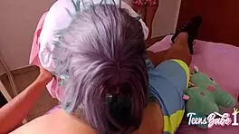 las hermanastras gemelas sienten el castigo intenso de su padrastro cogiendo sus culos grandes