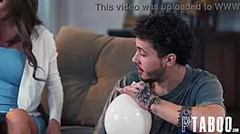 POV后妈裙子挑逗 Pristine Edge