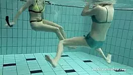 i’m loving loris and okunewa swimming as lesbians underwater