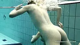 i’m loving loris and okunewa swimming as lesbians underwater