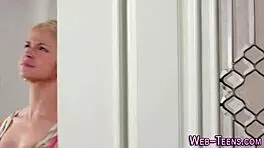 Hot Teen Eats Pussy Like Crazy!