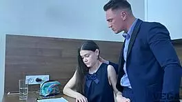 i fuck my pawg stepsister when no one's home.