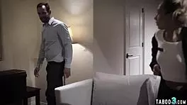 Teen BFFs fuck a stranger for his treasury box 😏