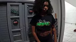 Muitas loucuras backstage at Ted's mansion with Alessandra, Aycha, and Monique.