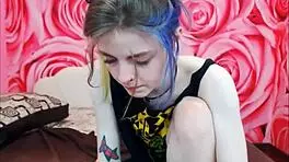 Cute Tattooed Teen 18+ Showing Off on Webcam