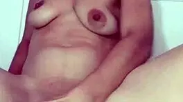 Brunette Young 18+ Fingers Pussy to Cum