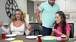 freya, misty, and sergeant miles showing love with blowjobs 😘💦