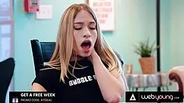 Popular Khloe Kapri Caught Fucking Bestie In Coffee Shop Live Stream