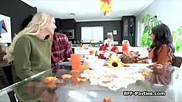 Rimming and sucking cocks in a hardcore foursome on Thanksgiving 😏🍗
