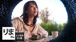 Wow, renting a slender F-cup busty caregiver as girlfriend for kisses and illumination date, then hotel cosplay sex!