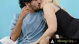 Worried milf Christie Stevens lets gamer 18yo teen bang her hard to workout! 😅