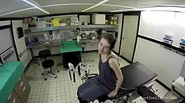 Lainey 在佛州遭羞辱脱衣搜身😈