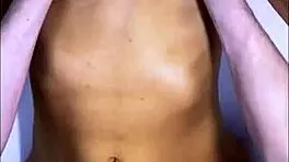 La Madrastra de Su Amiga Ten�a Unas Curvas Impresionantes Que Lo Dejaban Sin Aliento Cada Vez Que La Ve�a