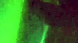 邻居偷窥事件导致躲避注意的邻居