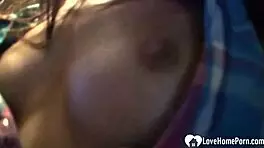 Cute babe fingers her shaved pussy solo, horny and hairless 😍