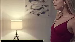 I horny teen surprised my unfaithful stepdad with sex