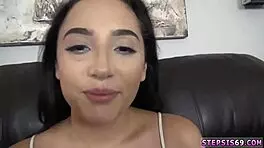 Petite teen gives blowjob to old stepbro during pissing sex