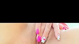 Secretary's wet pussy moans loud during solo play