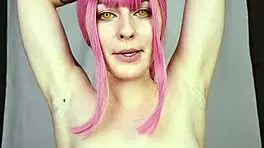 Wow! Cute Goddess Makima Teases with Sweaty Toes!