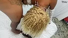 thai teen masturbates with asian amateurs in lesbian scene