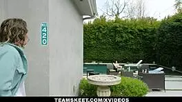 Bouncy boobed jackie hoff seduces her boyfriend by the pool