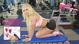 Stepsister Hollie Mack Gets Mouthful of Cum in POV