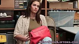 Real teen 18+ amateurs sharing facial in brunette reality high definition