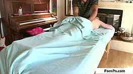 Jennifer's face gets a deepthroat blowjob and facial massage