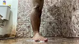 Sexy teen ebony pornstar gets hardcore cumshot from black guy.