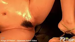 日本妞裸体挑逗