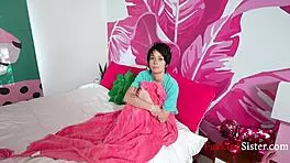 You want Kitty Lynn riding me hard? Adorable slim thick stepsis with pixie cut in taboo fantasy.