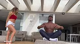 novinha sucking big cock until wet and begging for cum 😏