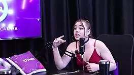 Evelyn Zain DOES Golden Shower In BDSM Despite Hesitation!