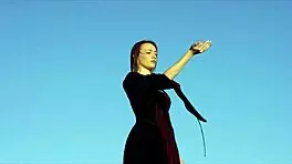 Sexy Persian Girl Stuns in Cosplay with Close-Up Fantasy Details