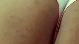 Dios Mío, Esposo Me Pone a Mamar Su Enorme Polla Tras Viaje