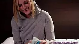 Babe Eats Pussy in Sixtynine Pose