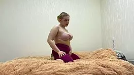 Teen Girl Masturbates Hard On Webcam