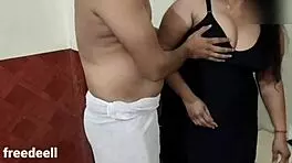 用200卢比干女佣女儿印地语XXX