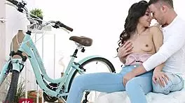 i'm a pretty teen babe trying anal fucking on my bike, it feels so good