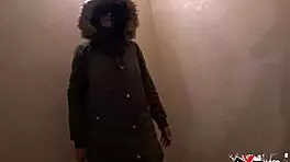 Girlfriend deepthroats big cock on porch, swallows cum! 😋